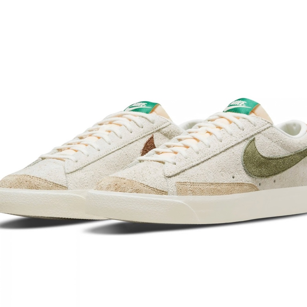 New in box Nike Blazer Low '77 Premium PRM
Coconut Milk size men’s 7